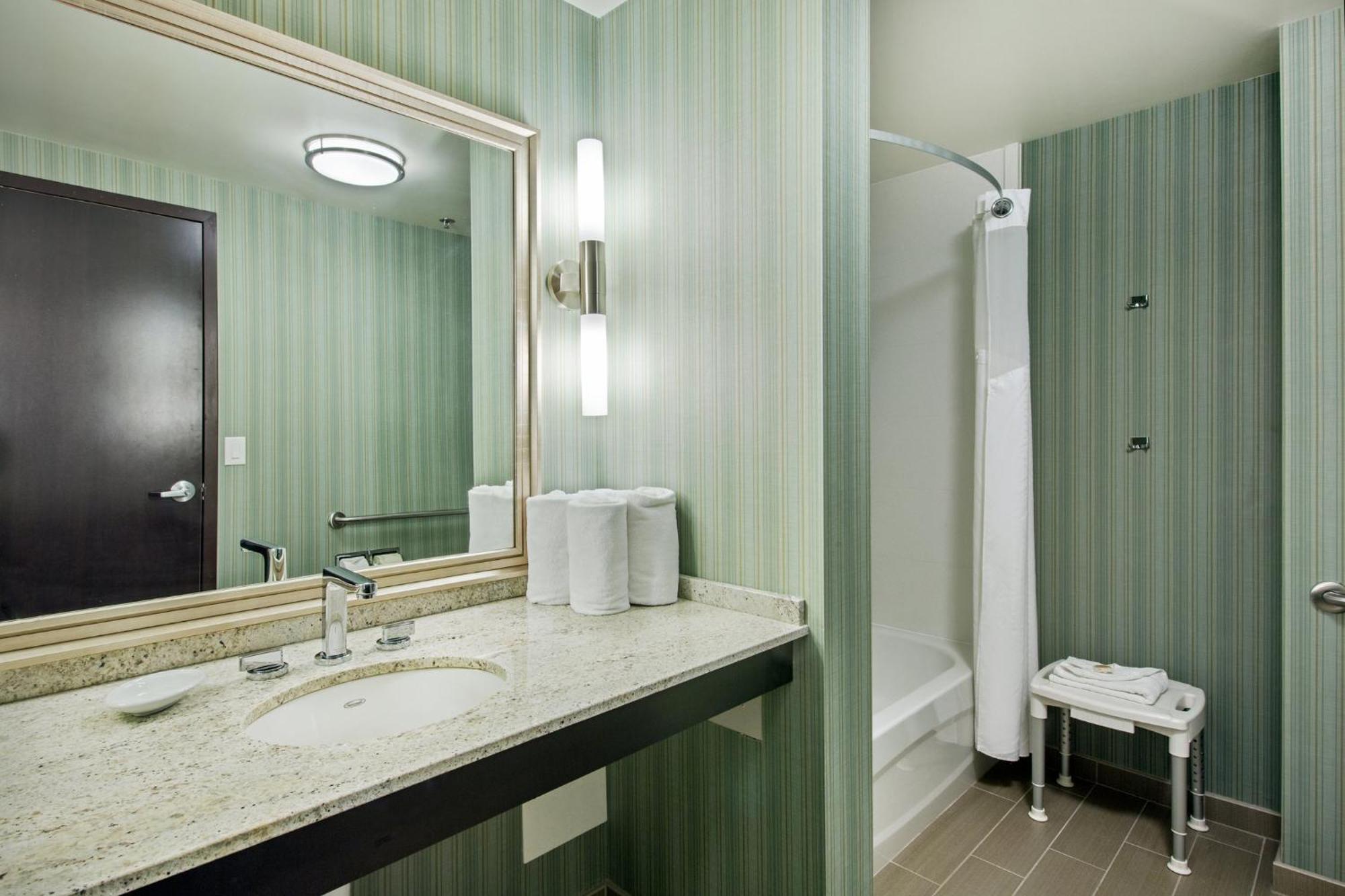 Holiday Inn Saskatoon Downtown By Ihg מראה חיצוני תמונה